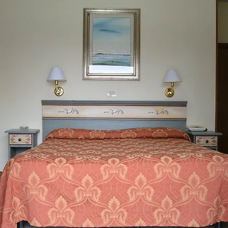 Hotell Suisse 3*