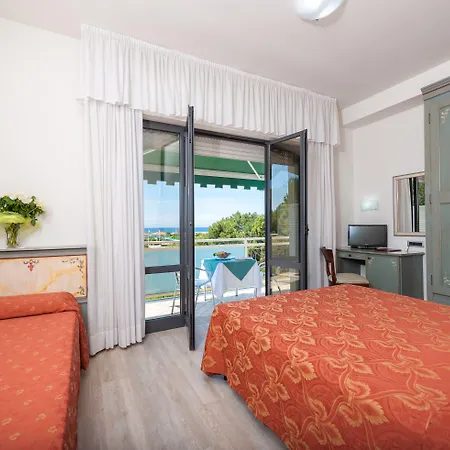 Suisse 3* Marina di Pietrasanta