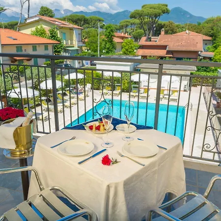 Suisse 3* Marina di Pietrasanta